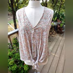 Daytrip M Floral Paisley tied blouse